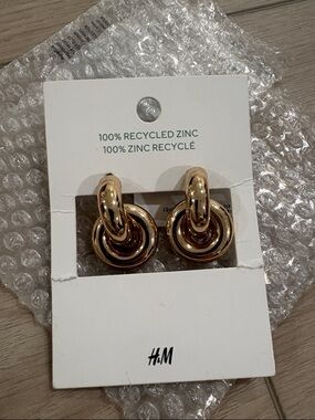 H&M Shiny Gold Linked Hoop Earrings